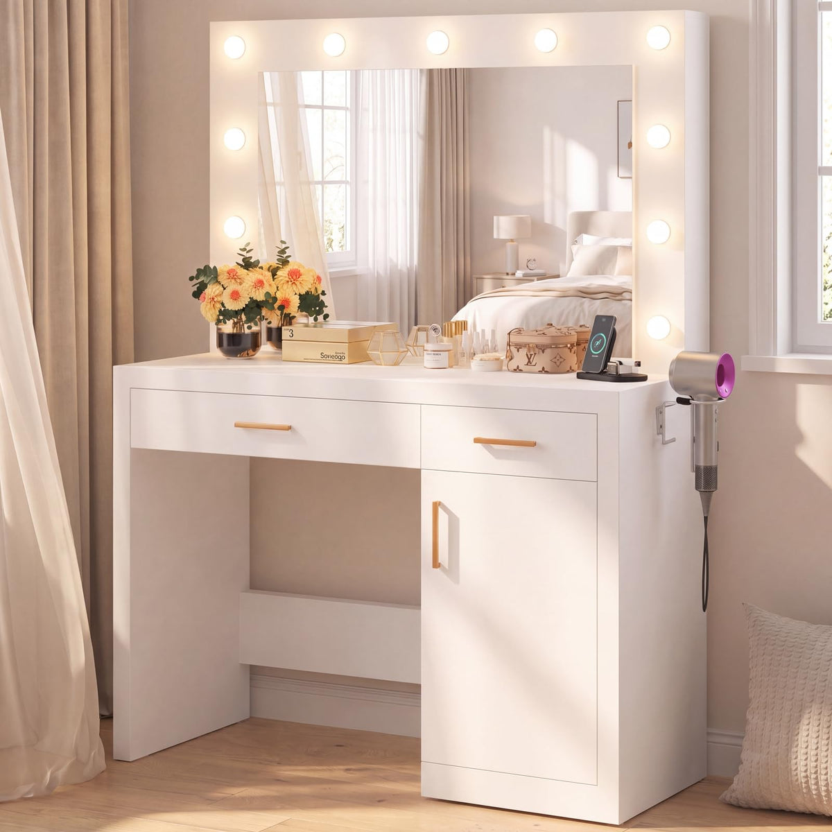 Vanity Desk with Mirror and Lights V637300