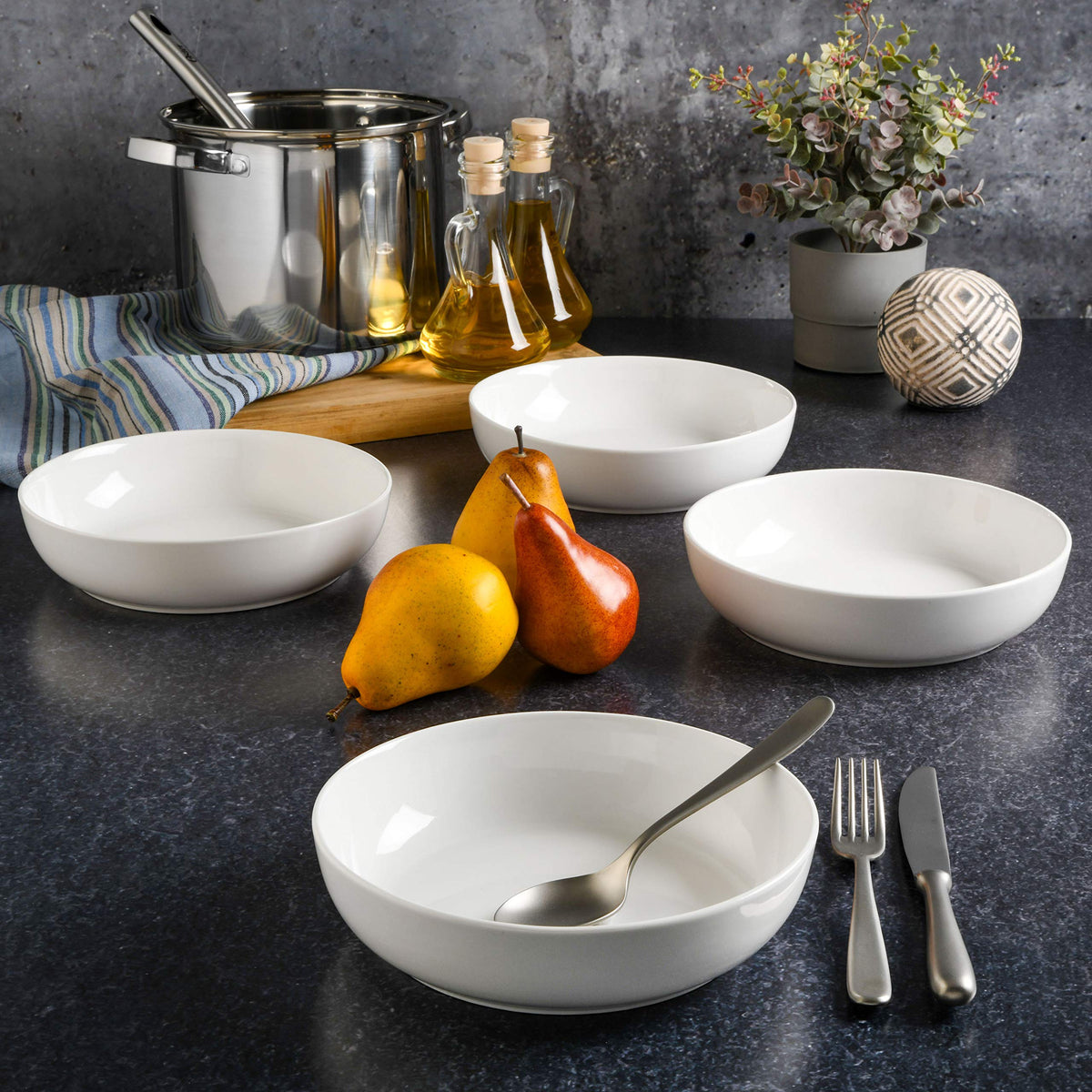 4-Piece 41oz Porcelain Ceramic Salad Bowls Set White J818